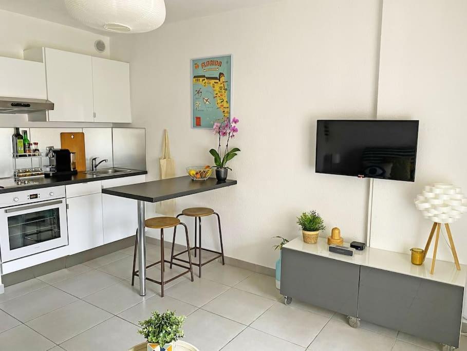 Apartament Joli Studio A 6 Min A Pied De La Plage Sanary-sur-Mer Zewnętrze zdjęcie